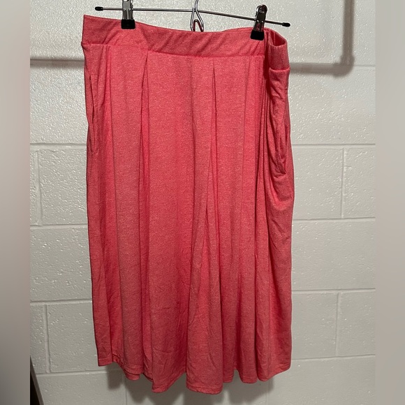 LuLaRoe Dresses & Skirts - 🎉HP🎉 LuLaRoe Pink Salmon Madison Skirt, 2XL
